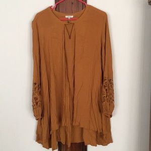 New without tags Jodifl mustard tunic